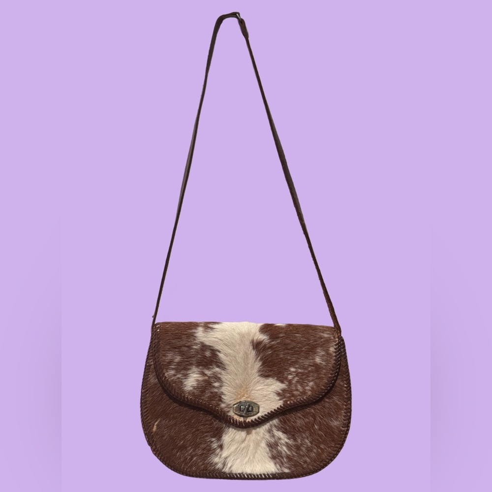 🍒 VINTAGE - Cowhide Shoulder Purse